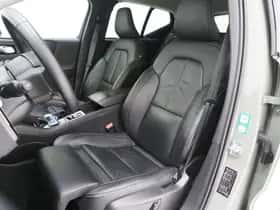 Volvo XC40 thumbnail 4