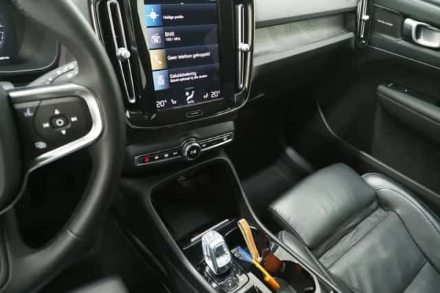 Volvo XC40 (2022) thumbnail 38
