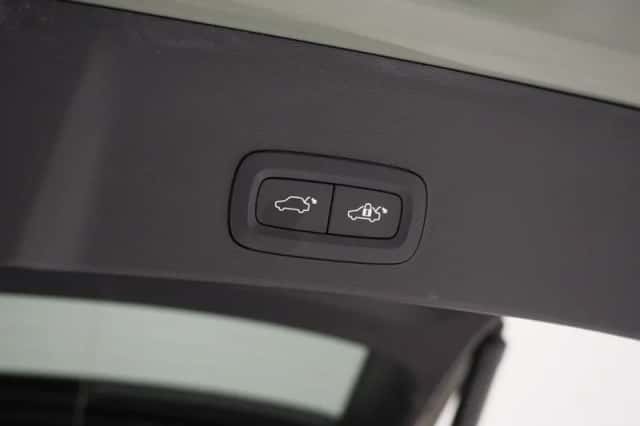Volvo XC40 (2022) thumbnail 42