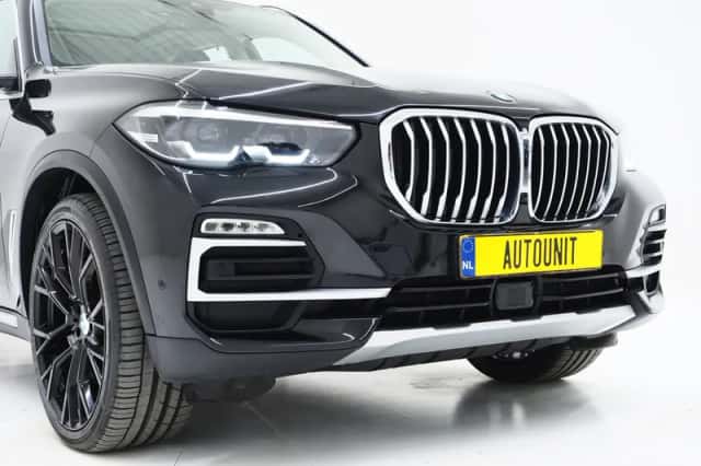 BMW X5 (2021) thumbnail 12
