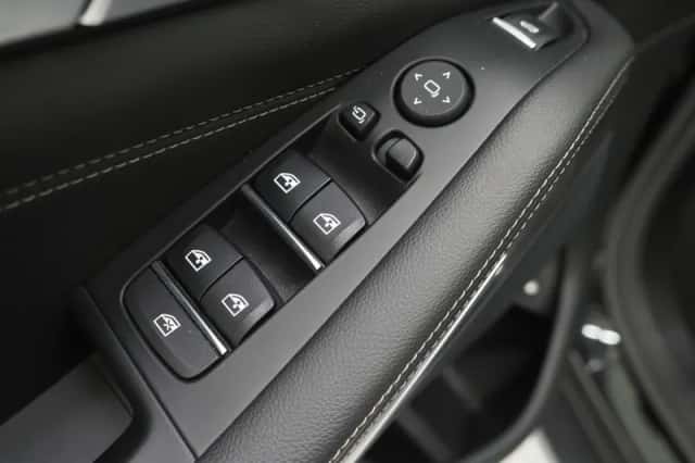 BMW X5 (2021) thumbnail 18