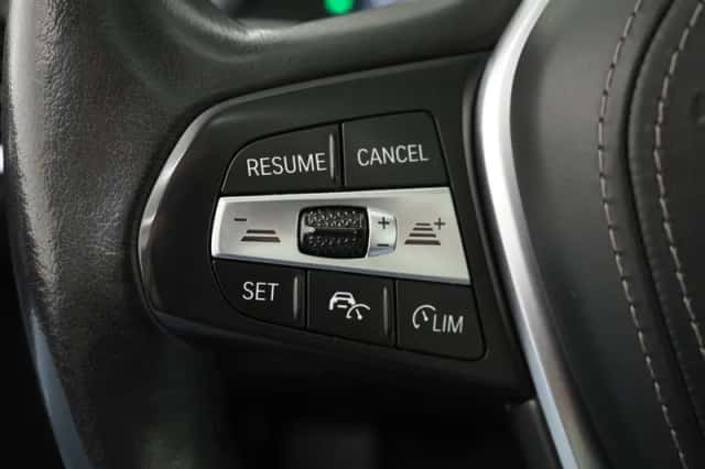 BMW X5 (2021) thumbnail 23