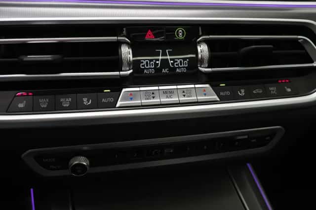 BMW X5 (2021) thumbnail 33
