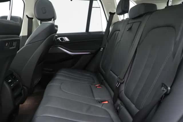 BMW X5 (2021) thumbnail 37