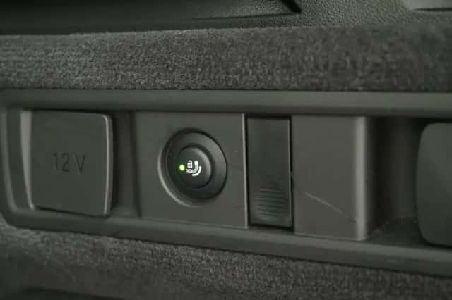 BMW X5 (2021) thumbnail 42