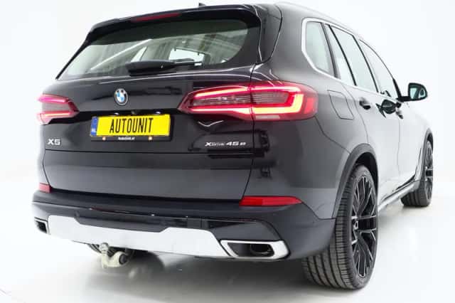 BMW X5 (2021) thumbnail 9