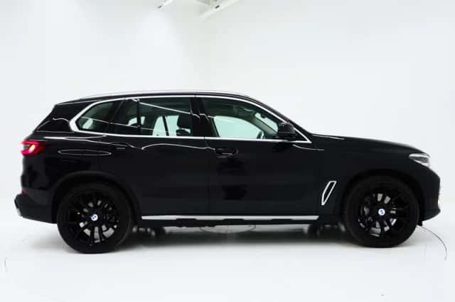 BMW X5 (2021) thumbnail 10