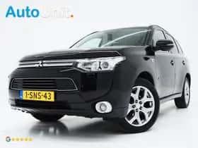 Mitsubishi Outlander (2013) thumbnail 1