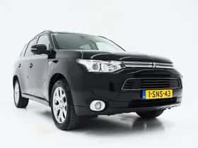 Mitsubishi Outlander (2013) thumbnail 11