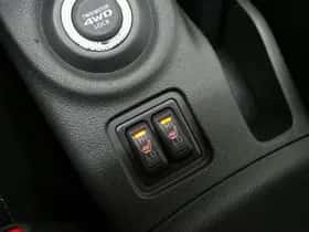 Mitsubishi Outlander (2013) thumbnail 32