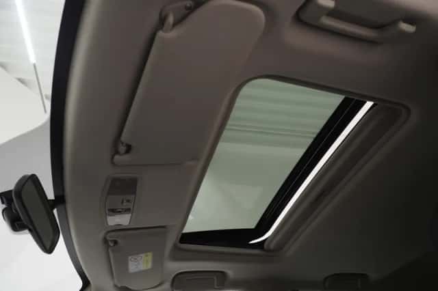 Mitsubishi Outlander (2013) thumbnail 34
