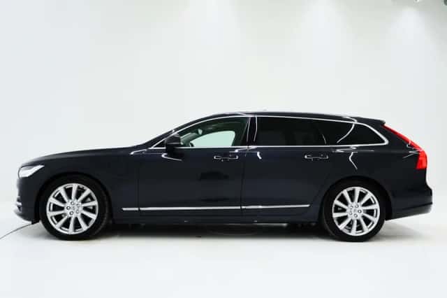 Volvo V90 (2019) thumbnail 2
