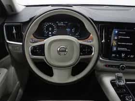 Volvo V90 (2019) thumbnail 41