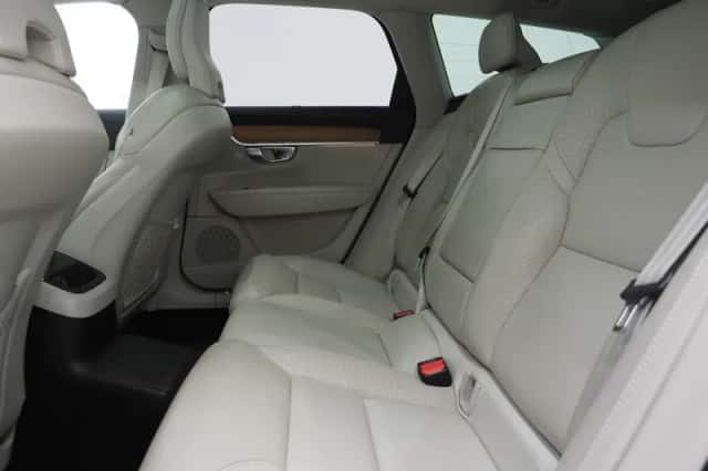 Volvo V90 (2019) thumbnail 42