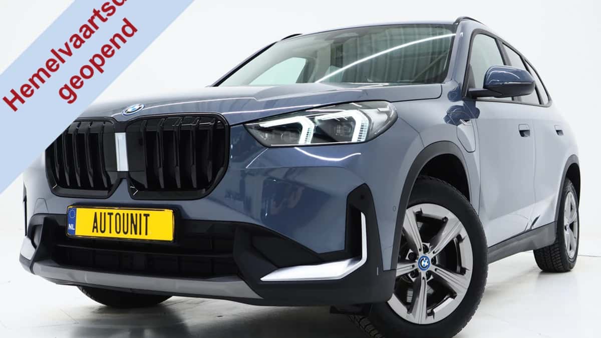 BMW X1 (2023) — foto 1