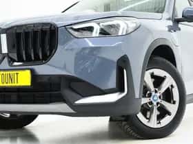BMW X1 (2023) thumbnail 2