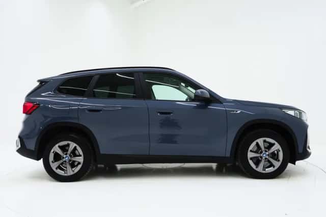 BMW X1 (2023) thumbnail 11