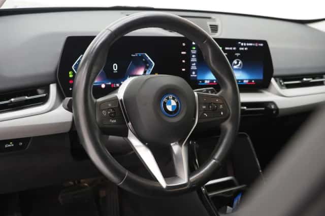 BMW X1 (2023) thumbnail 14