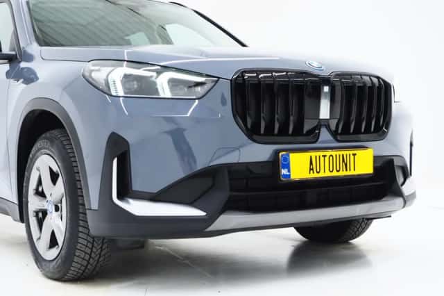 BMW X1 (2023) thumbnail 5
