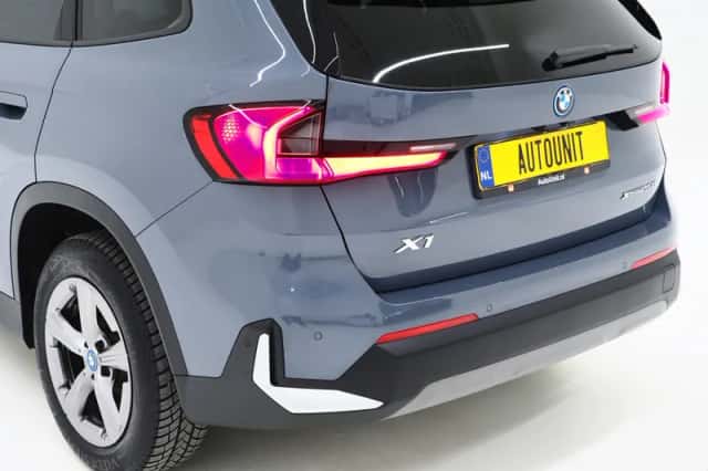 BMW X1 (2023) thumbnail 7