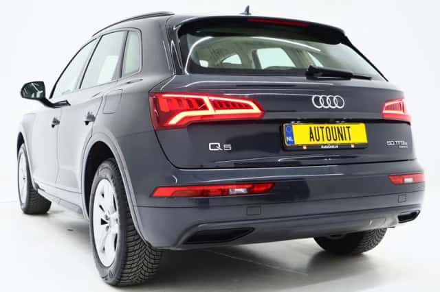 Audi Q5 (2020) thumbnail 3