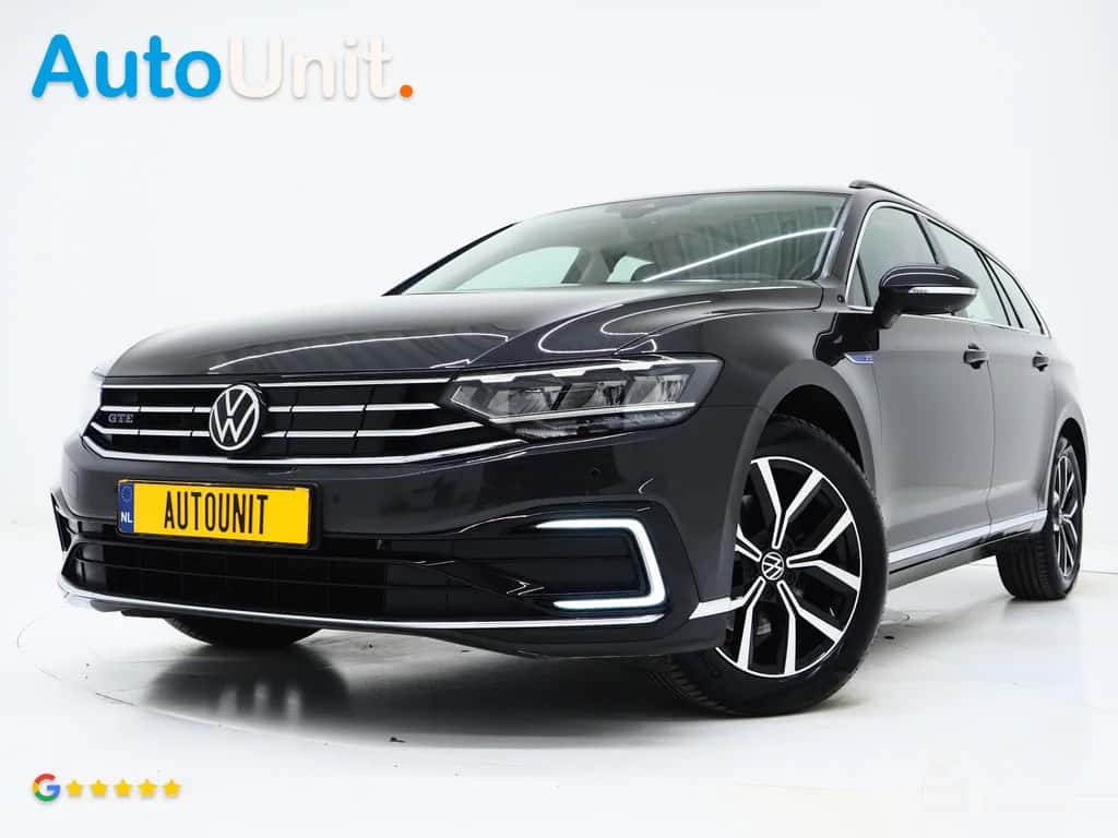 Volkswagen Passat (2022) — foto 1
