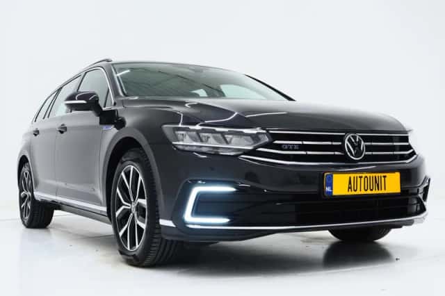 Volkswagen Passat (2022) thumbnail 11
