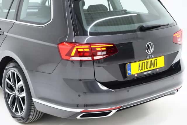 Volkswagen Passat (2022) thumbnail 14