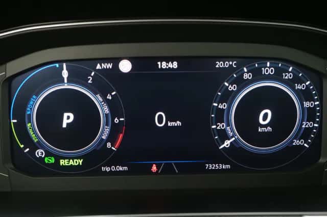 Volkswagen Passat (2022) thumbnail 25