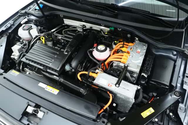 Volkswagen Passat (2022) thumbnail 7