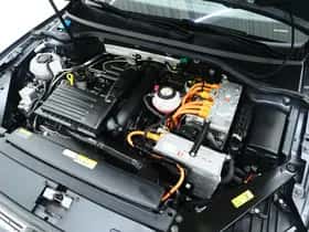 Volkswagen Passat (2022) thumbnail 7