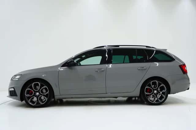 Škoda Octavia (2018) thumbnail 2