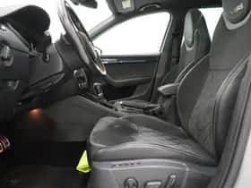Škoda Octavia (2018) thumbnail 17