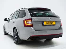 Škoda Octavia (2018) thumbnail 3