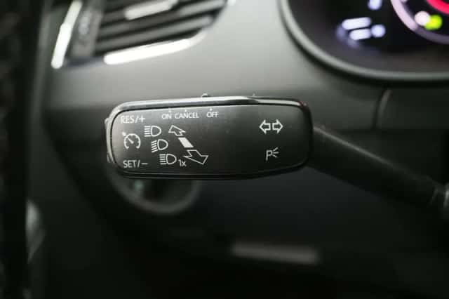 Škoda Octavia (2018) thumbnail 24