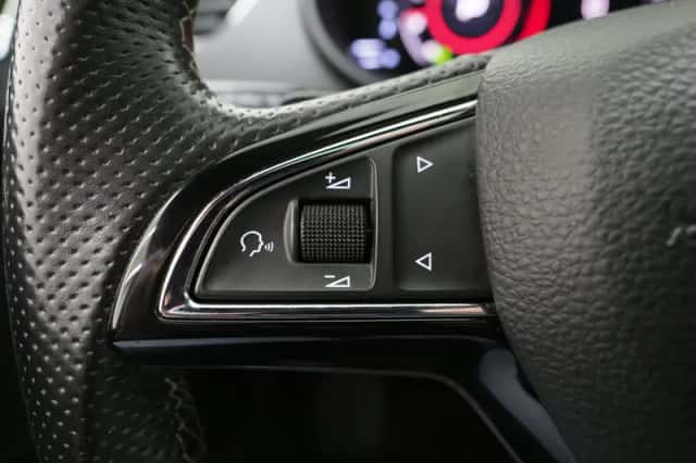 Škoda Octavia (2018) thumbnail 25