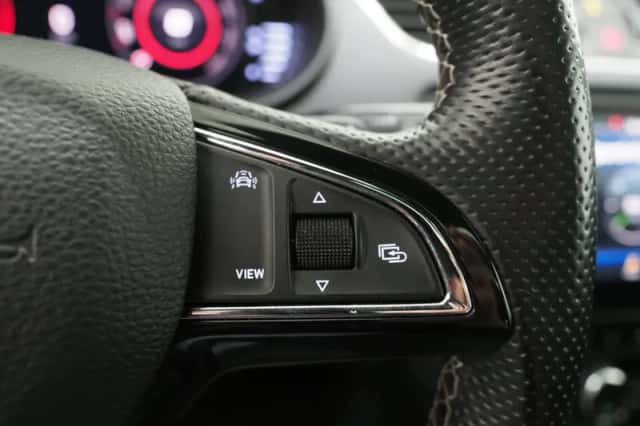 Škoda Octavia (2018) thumbnail 26