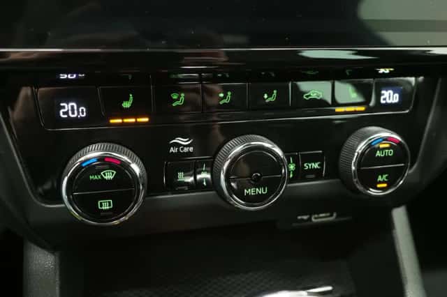 Škoda Octavia (2018) thumbnail 34
