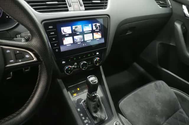 Škoda Octavia (2018) thumbnail 36