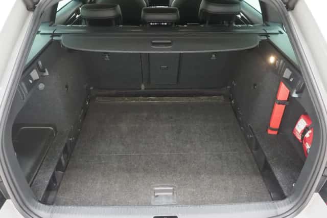 Škoda Octavia (2018) thumbnail 41