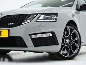 Škoda Octavia (2018) thumbnail 6
