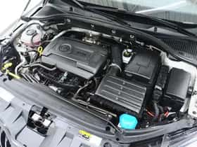 Škoda Octavia (2018) thumbnail 7