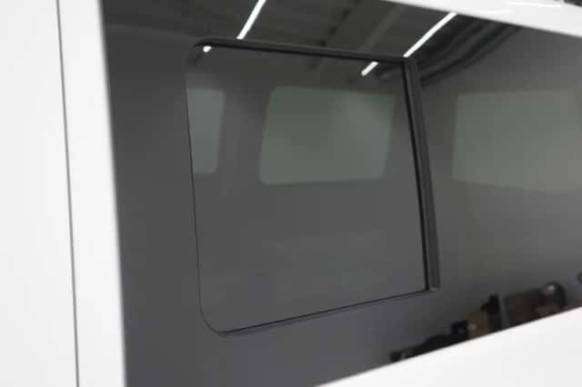 Volkswagen California (2020) thumbnail 24