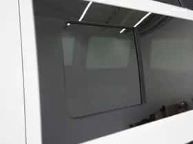 Volkswagen California (2020) thumbnail 24