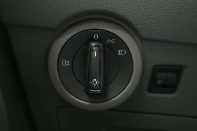 Volkswagen California (2020) thumbnail 30
