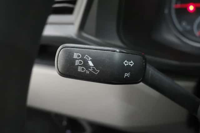 Volkswagen California (2020) thumbnail 31