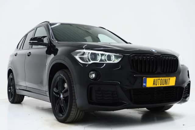 BMW X1 (2019) thumbnail 11