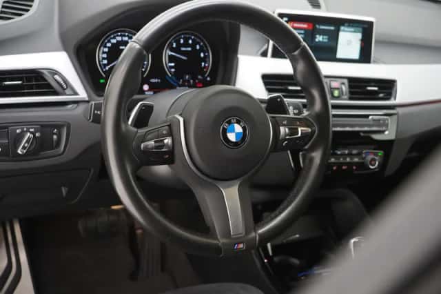 BMW X1 (2019) thumbnail 16