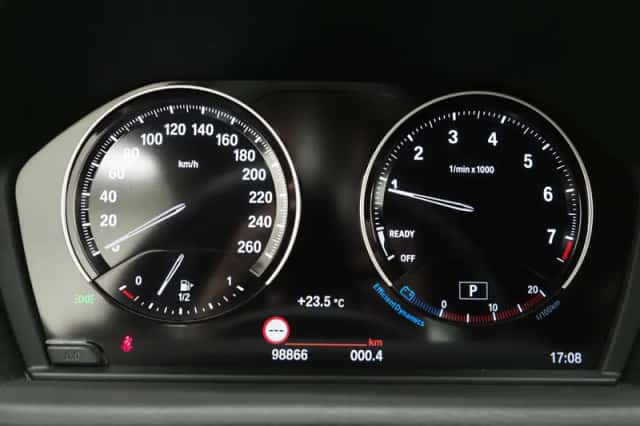 BMW X1 (2019) thumbnail 24