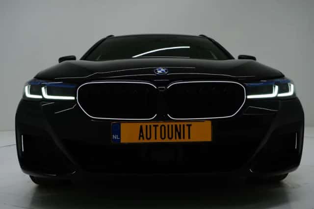 BMW 5-Serie (2023) thumbnail 2